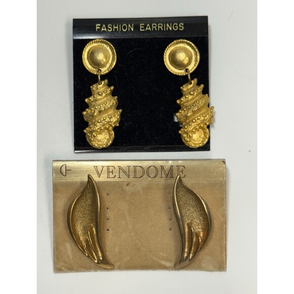 Vintage Gold Tone Metal 2 Piece Bundle Stud & Dangle Earrings - Picture 1 of 5
